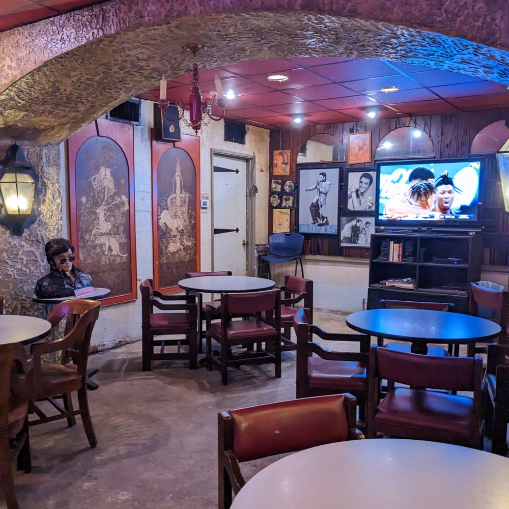 Red Lion Lounge - the interior of a restaurant - Dive Bars Near Me - Birmingham, Alabama Red Lion Lounge - the interior of a restaurant - Dive Bars Near Me - Birmingham, Alabama