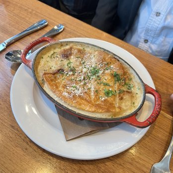 Merriman's Honolulu - Lobster "pot pie" - Hawaiian Near Me - Honolulu, Hawaii