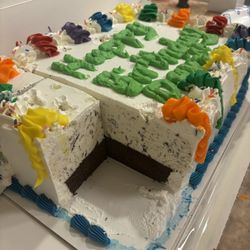 Dunkin' - Ice cream cake