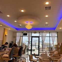 Emmy Nail - Inside of salon