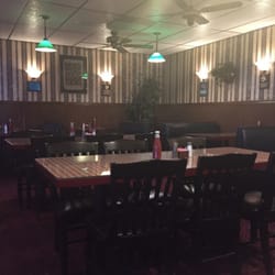 King's Famous Pizza - Interior