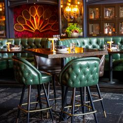 The Country Club - Elegant dining area