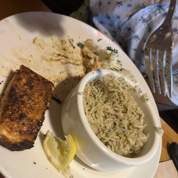 Applebee's Grill + Bar - Blackened Cajun Salmon - American Near Me - Crystal River, Florida Applebee's Grill + Bar - Blackened Cajun Salmon - American Near Me - Crystal River, Florida