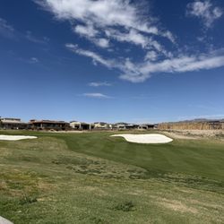 Iron Wolf Golf & Country Club - Number nine green