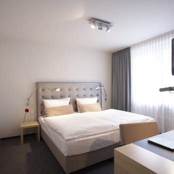 Maximilians - Doppelzimmer Komfort - Hotels Near Me - Essen, NW Maximilians - Doppelzimmer Komfort - Hotels Near Me - Essen, NW