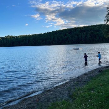Maple on the Lake - American Near Me - East Berne, New York