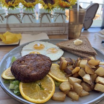 Scratch Kitchen - Crab cake platter - Breakfast & Brunch Near Me - Olney, Maryland