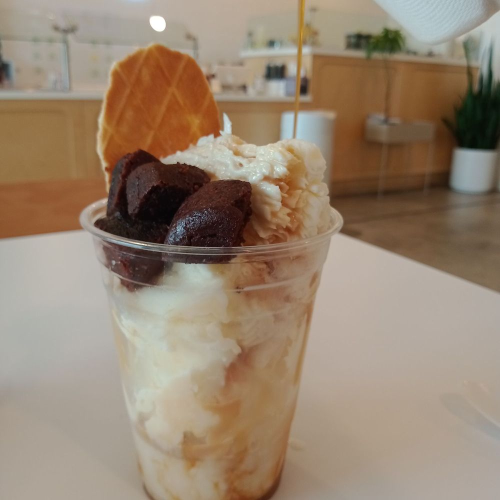 Iceskimo - Affogoto coffee flavor - Desserts Near Me - Chula Vista, California Iceskimo - Affogoto coffee flavor - Desserts Near Me - Chula Vista, California