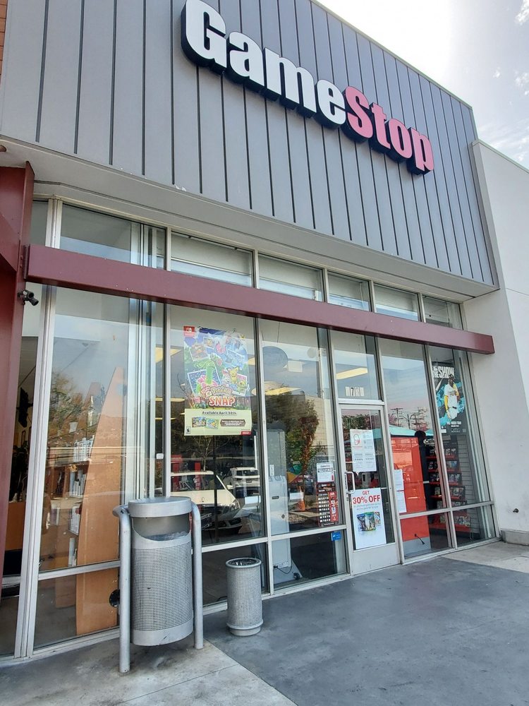 GAMESTOP 24 Photos & 101 Reviews 1783 N Victory Pl, Burbank