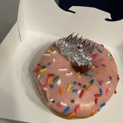 Had to get this for my wife. Tiera hair clip for later.