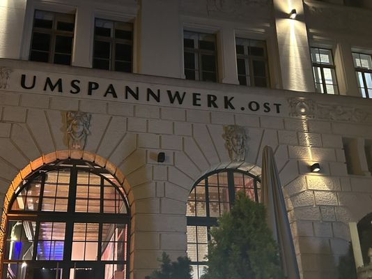 Restaurant Umspannwerk Ost by null