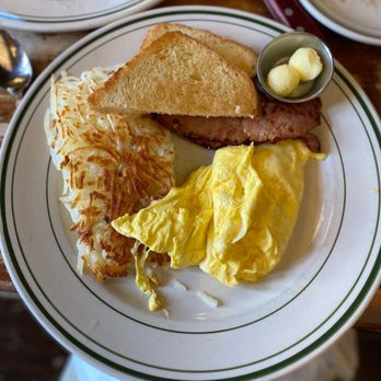 Ted's Bulletin 14th - Big Mark breakfast, Virginia ham - Breakfast & Brunch Near Me - Washington, DC, District of Columbia