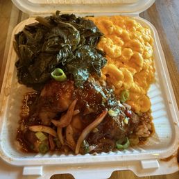 BBQ Chicken Mac and Cheese Greens BBQ Chicken Mac and Cheese Greens