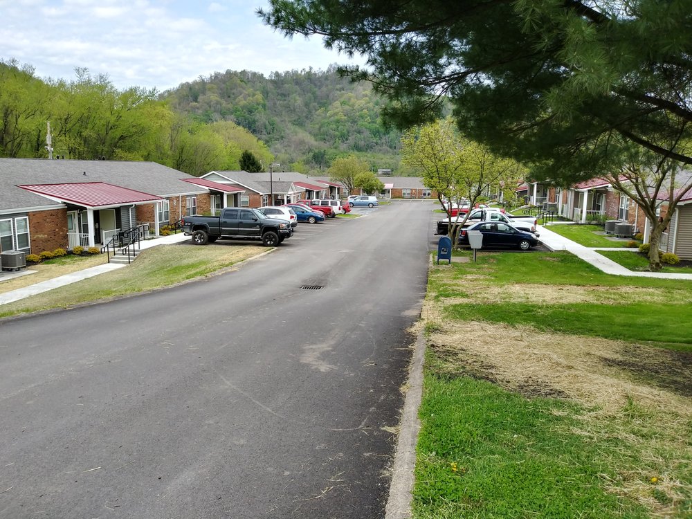 JEVUE CLUB APARTMENTS 1250 North State Route 2, Sistersville, West