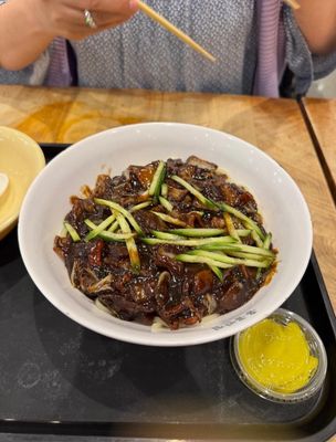 Paik's Noodle by null