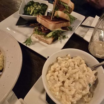 The Kettle Black Kitchen & Pub - Blt sandwich with a side of broccoli and Mac and cheese - Gastropubs Near Me - Phoenix, Arizona The Kettle Black Kitchen & Pub - Blt sandwich with a side of broccoli and Mac and cheese - Gastropubs Near Me - Phoenix, Arizona