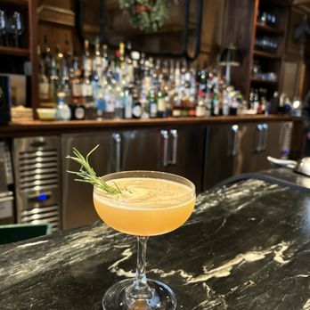 Coe Tavern - Great cocktails and bar room - Cocktail Bars Near Me - Jackson, Wyoming