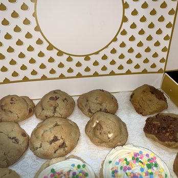Chip Cookies - Desserts Near Me - Las Vegas, Nevada Chip Cookies - Desserts Near Me - Las Vegas, Nevada