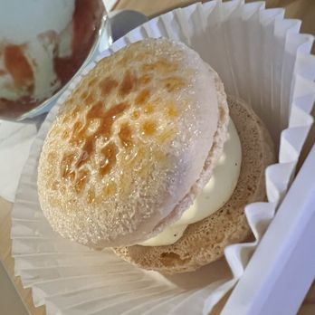 Onit Cafe - Creme brule macaron - Coffee & Tea Near Me - Federal Way, Washington Onit Cafe - Creme brule macaron - Coffee & Tea Near Me - Federal Way, Washington