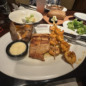 LongHorn Steakhouse - Steakhouses Near Me - W Springfield, New Jersey LongHorn Steakhouse - Steakhouses Near Me - W Springfield, New Jersey