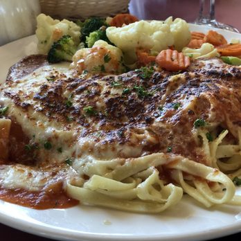Peter's On Eglinton - Veal Parmigiana - Fish & Chips Near Me - Mississauga, Ontario