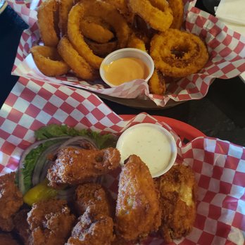 Burger N Brew - Wings and Rings - Burgers Near Me - Boise, Idaho