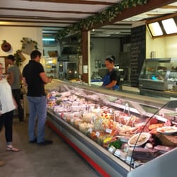 Kreuzerwirt Spitalgarten - Fleischtheke (ganz normaler Metzger, aber lecker)