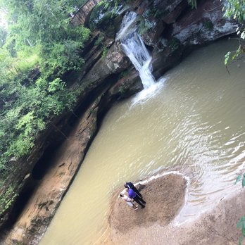 Hocking Hills State Park - Couple getting married - Hiking Near Me - Logan, Ohio