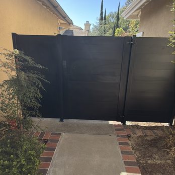 HA In CA Fencing - Aluminum privacy sections and a gate with the smart lock - Fences & Gates Near Me HA In CA Fencing - Aluminum privacy sections and a gate with the smart lock - Fences & Gates Near Me