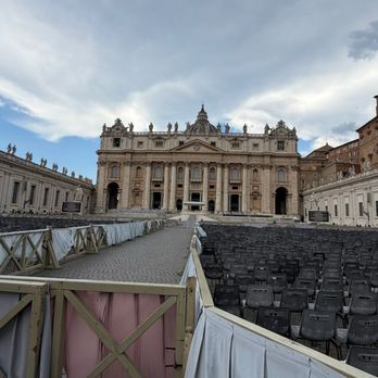 Musei Vaticani - Museums Near Me - Rome, RM
