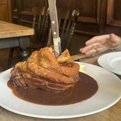 Augustiner Bräu - Pork knuckle