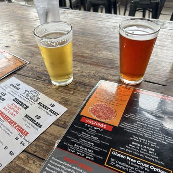 Toss Pizzeria & Pub - Pizza Near Me - Austin, Texas Toss Pizzeria & Pub - Pizza Near Me - Austin, Texas