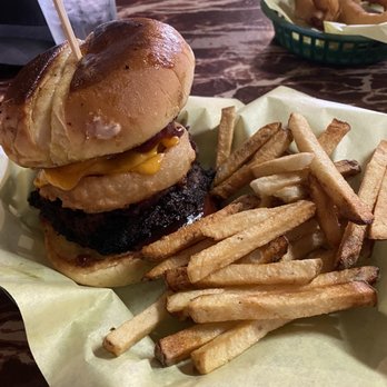 Ryan's Saloon & Broiler - Bars Near Me - Reno, Nevada