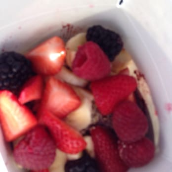 Flake - Acai bowl to go since they had a full house and no place for me to sit :( sorry for the blurry pic. I took it driving - Breakfast & Brunch Near Me - Venice, California