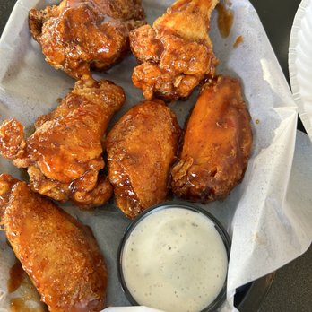 Icebox Brewing North Main Taproom - Asian wings - Pizza Near Me - Las Cruces, New Mexico Icebox Brewing North Main Taproom - Asian wings - Pizza Near Me - Las Cruces, New Mexico