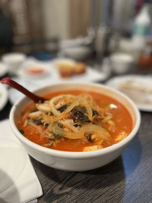 Yong Moon Lu by null