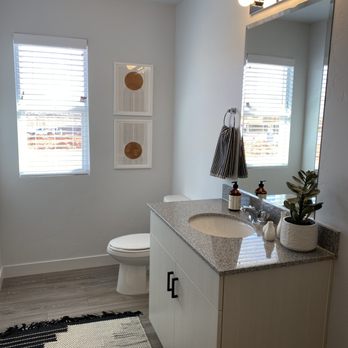 Desert Village - Master Bathroom - Apartments Near Me - Santa Clara, Utah Desert Village - Master Bathroom - Apartments Near Me - Santa Clara, Utah