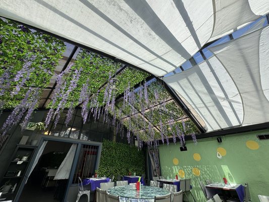 福林素食 Laughing Buddha Vegetarian Bistro by null