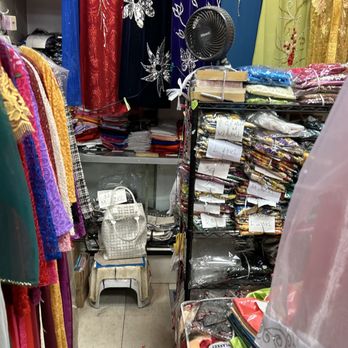 Minh Son - Women's Clothing Near Me - Westminster, California
