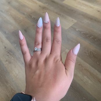 Unique Nails and Spa - Nail Salons Near Me - Hesperia, California Unique Nails and Spa - Nail Salons Near Me - Hesperia, California