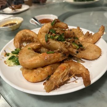Dolo Restaurant and Bar - Salt and Pepper Shrimp - Dim Sum Near Me - Chicago, Illinois Dolo Restaurant and Bar - Salt and Pepper Shrimp - Dim Sum Near Me - Chicago, Illinois
