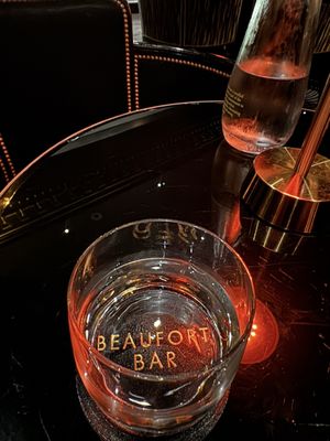 Beaufort Bar by null