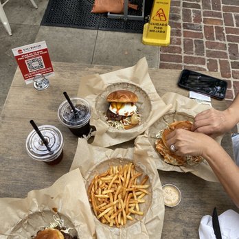 Ojai Burger - Burgers Near Me - Orange, California