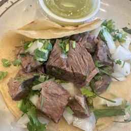 Taco barbacoa (beef cheek)