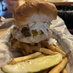 Peanut Barrel - Slawpy Burger