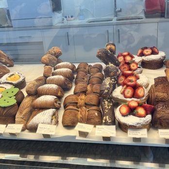 Daan Go Cake Lab - Desserts Near Me - Richmond, British Columbia Daan Go Cake Lab - Desserts Near Me - Richmond, British Columbia