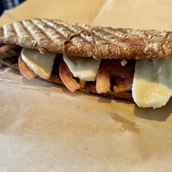 Joe & The Juice - Avocado sandwich 6/25/22