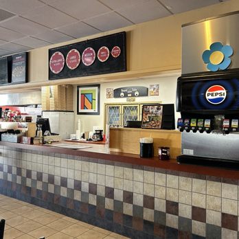 Round Table Pizza - Pizza Near Me - San Mateo, California Round Table Pizza - Pizza Near Me - San Mateo, California