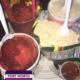 Super mangonada, mangonada, elote, y cochinada Super mangonada, mangonada, elote, y cochinada