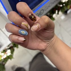 Anna's Nails